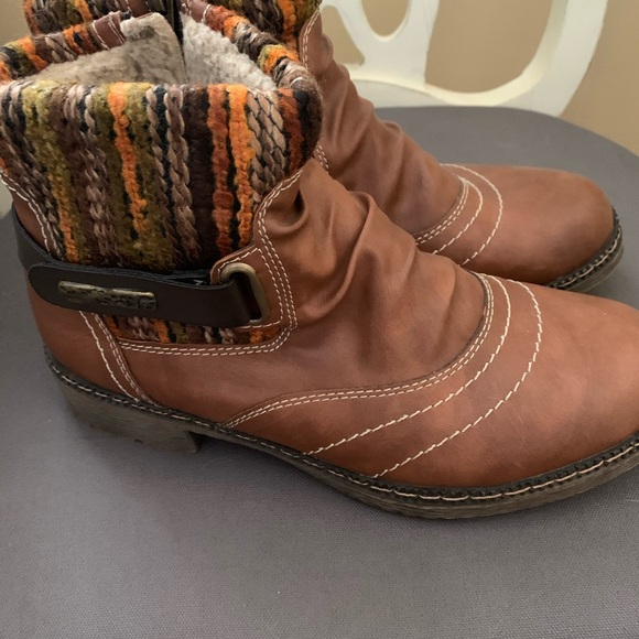 Boots Spring Step - Picture 4 of 6